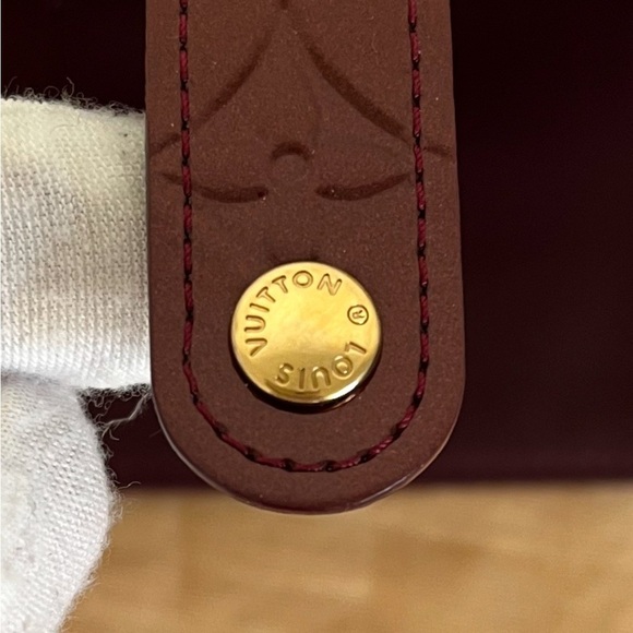 Louis Vuitton Verni Agenda PM Burgundy EUC 2010 - Picture 8 of 16